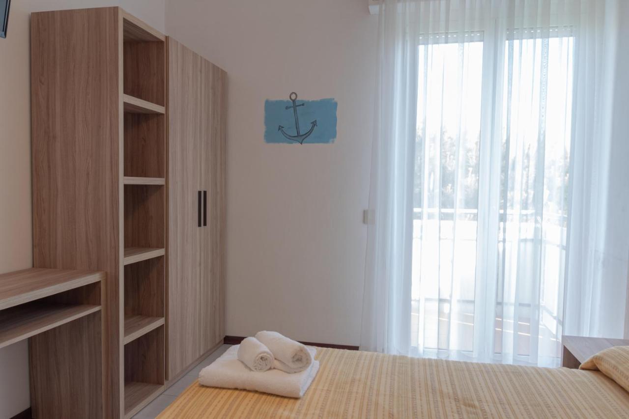 Hotel Astrid 체르비아 외부 사진