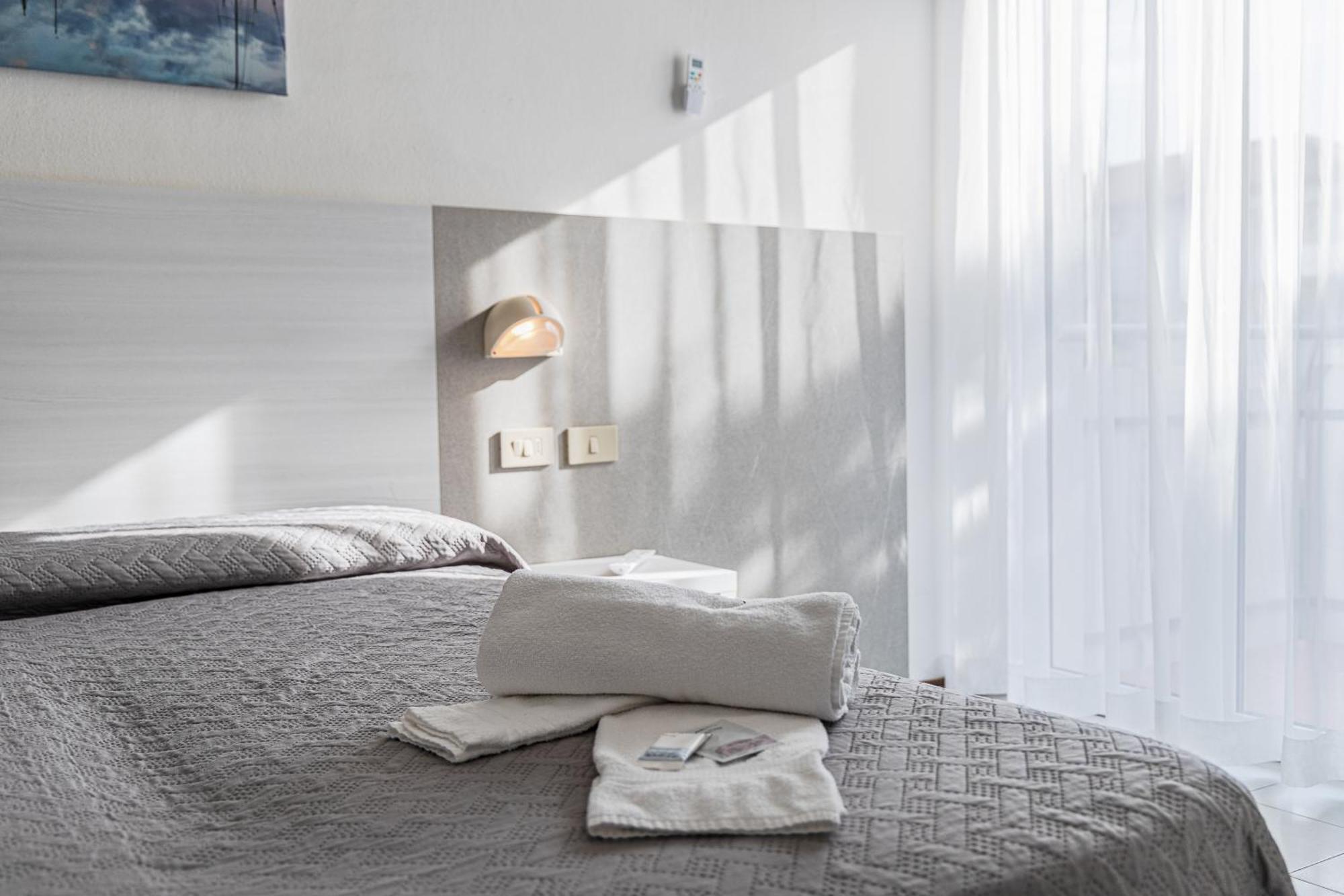 Hotel Astrid 체르비아 외부 사진