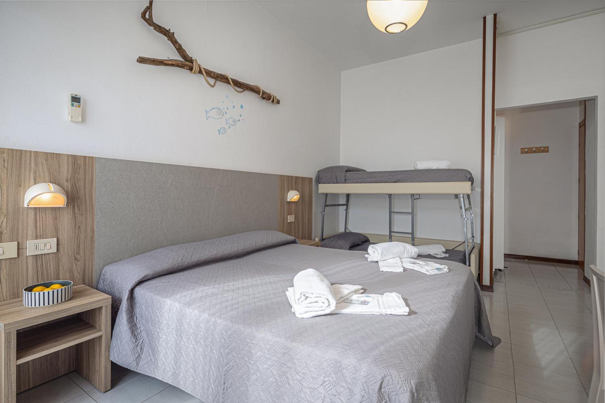 Hotel Astrid 체르비아 외부 사진