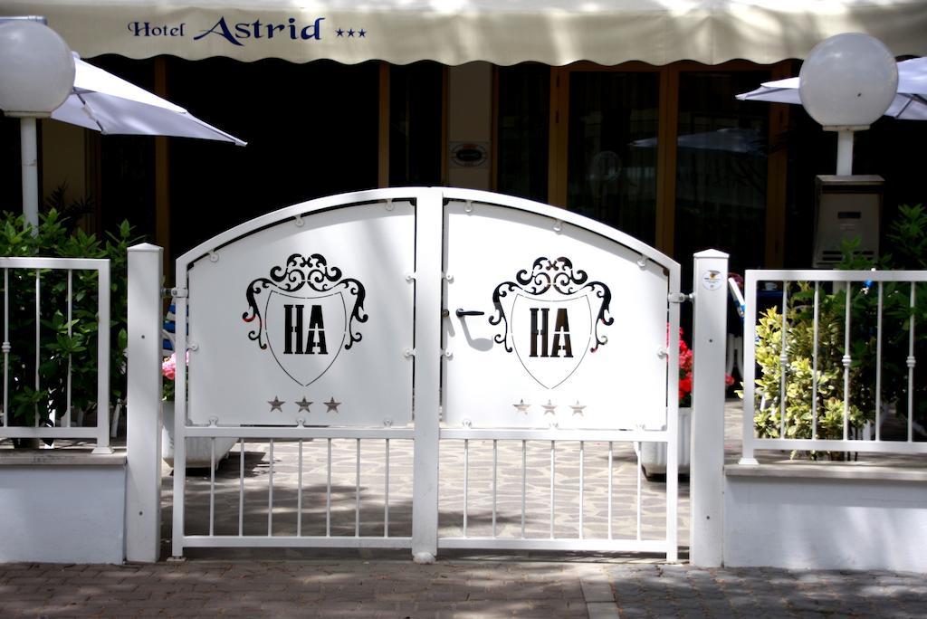 Hotel Astrid 체르비아 외부 사진