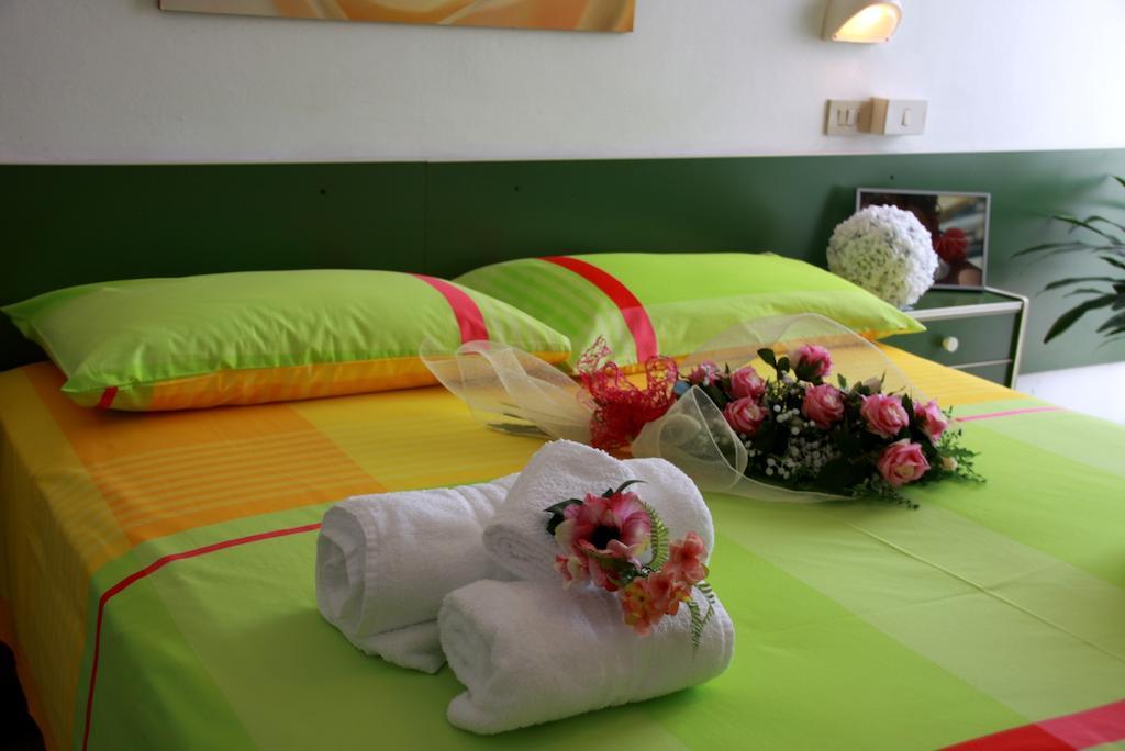 Hotel Astrid 체르비아 외부 사진